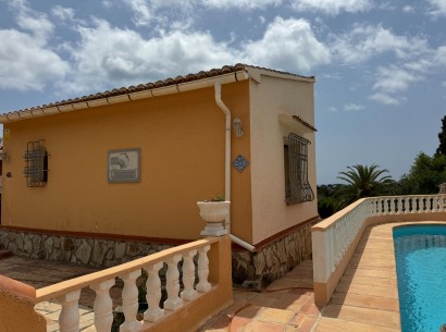 Sale - Chalet -
Benissa - Montemar