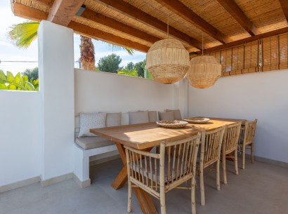 Sale - Villa -
Moraira