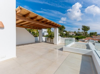 Sale - Villa -
Moraira