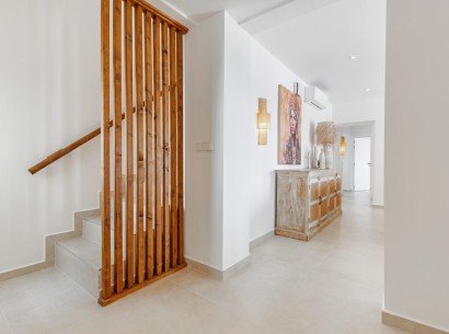 Sale - Villa -
Moraira