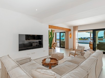 Sale - Villa -
Moraira