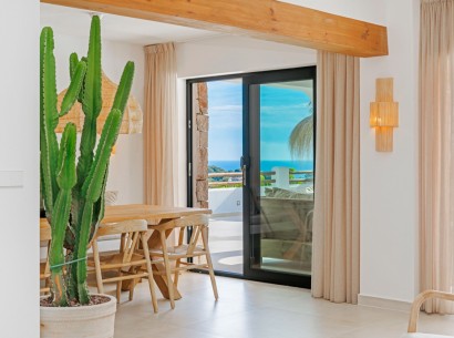 Sale - Villa -
Moraira