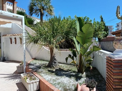 Resale - Town House -
Denia