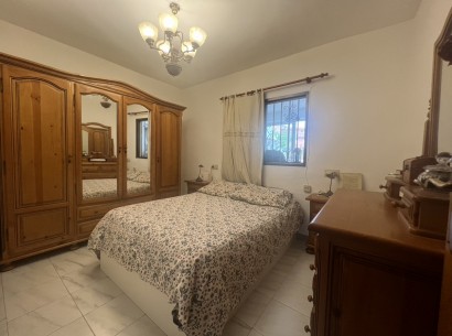 Resale - Town House -
Denia