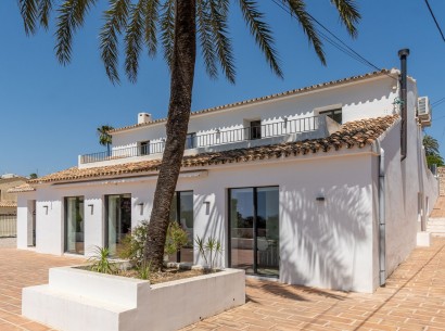 Venta - Villa -
Benissa