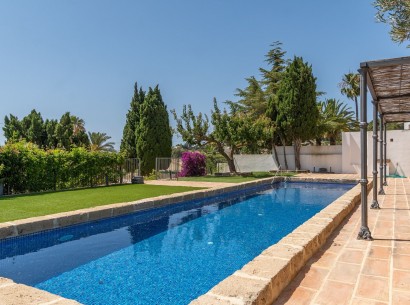 Venta - Villa -
Benissa