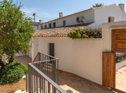 Venta - Villa -
Benissa