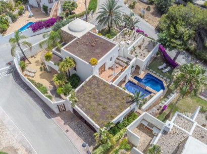 Sale - Luxury Villa -
Moraira - Portet