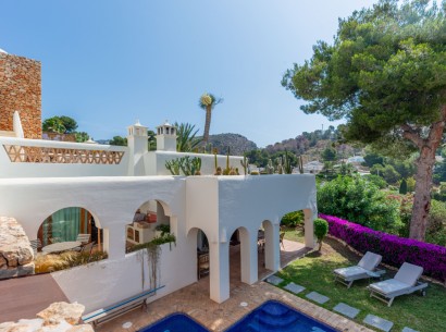 Sale - Luxury Villa -
Moraira - Portet