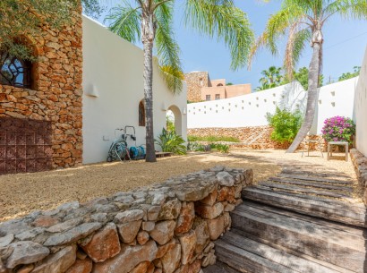 Sale - Luxury Villa -
Moraira - Portet