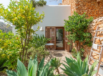 Sale - Luxury Villa -
Moraira - Portet