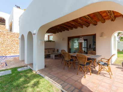 Sale - Luxury Villa -
Moraira - Portet