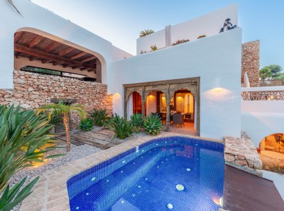 Sale - Luxury Villa -
Moraira - Portet