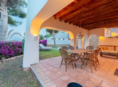 Sale - Luxury Villa -
Moraira - Portet