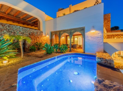 Sale - Luxury Villa -
Moraira - Portet