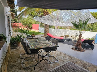 Sale - Chalet -
Benissa - San Jaime