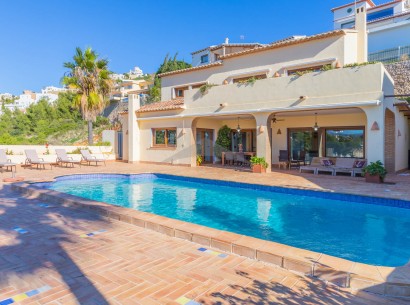Sale - Villa -
Moraira - El Portet