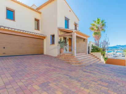Sale - Villa -
Moraira - El Portet