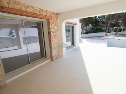 Resale - Villa -
Moraira - Cap Blanc