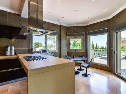 Sale - Villa -
Benissa - La Fustera