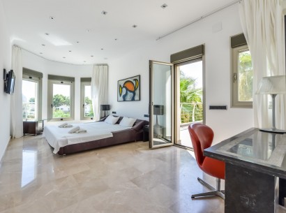 Sale - Villa -
Benissa - La Fustera
