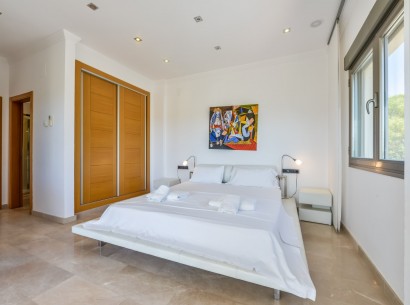 Sale - Villa -
Benissa - La Fustera