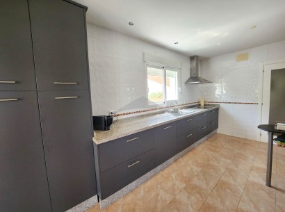 Resale - Villa -
Moraira