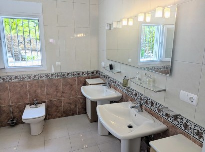 Sale - Villa -
Moraira - Arnella