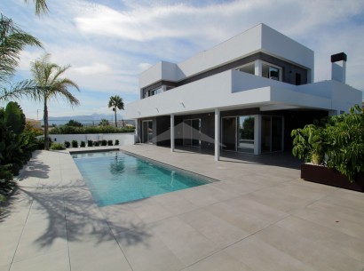 Sale - Villa -
Moraira - San Jaime