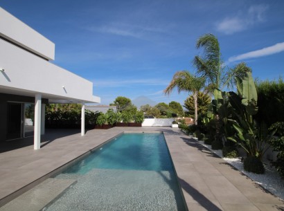 Sale - Villa -
Moraira - San Jaime