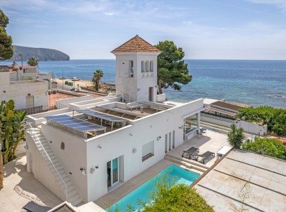 Sale - Villa -
Moraira - Centro