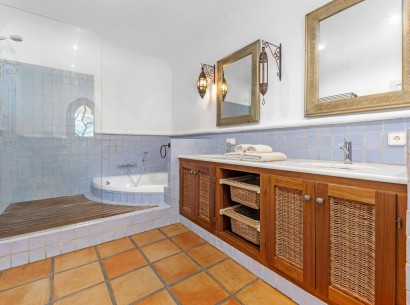 Sale - Villa -
Moraira - El Portet