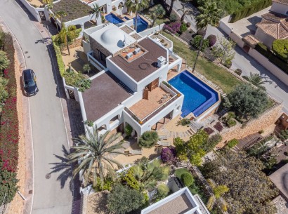 Sale - Villa -
Moraira - El Portet