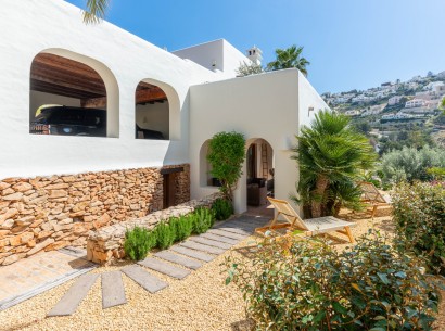 Sale - Villa -
Moraira - El Portet