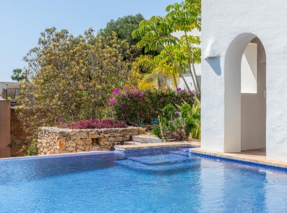 Sale - Villa -
Moraira - El Portet