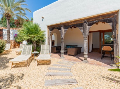 Sale - Villa -
Moraira - El Portet