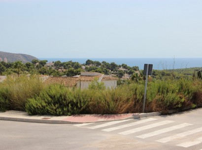 Revente - Building plot -
Moraira - Benimeit