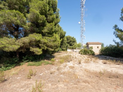 Sale - Building plot -
Jávea - Cap de San Antonio