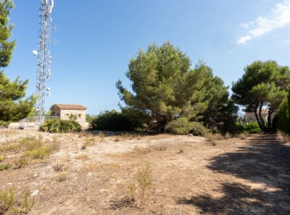 Sale - Building plot -
Jávea - Cap de San Antonio