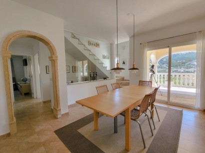Resale - Villa -
Moraira - Sabatera