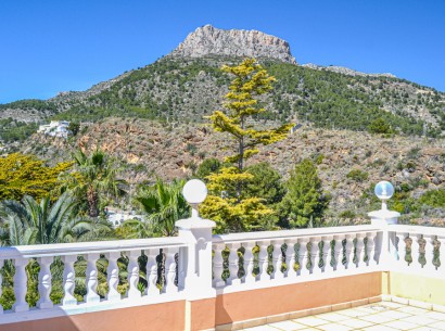 Resale - Villa -
Calpe - Partida Maryvilla