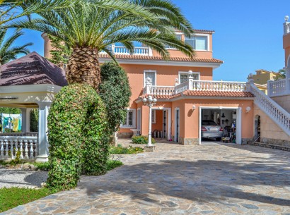 Resale - Villa -
Calpe - Partida Maryvilla