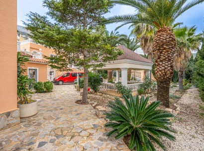 Resale - Villa -
Calpe - Partida Maryvilla