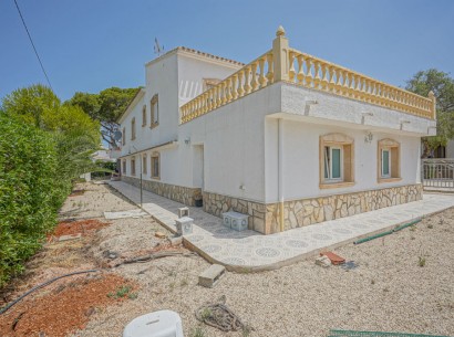 Revente - Villa -
Jávea - Cala Blanca