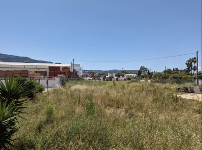 Revente - Building plot -
Denia - Center