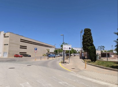 Revente - Building plot -
Denia - Center