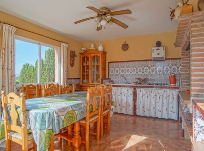 Resale - Villa -
Calpe - Partida La Calalga