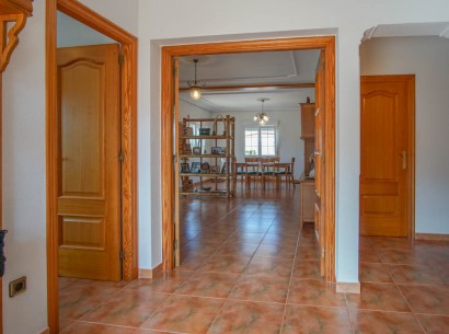 Resale - Villa -
Calpe - Partida La Calalga