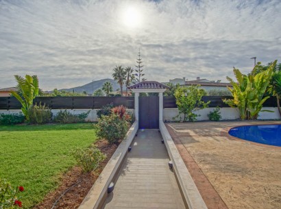 Nueva construcción  - Villa -
Alfaz del Pi - Arabi