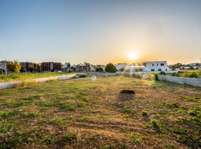 Venta - Building plot -
Gata de Gorgos - Center